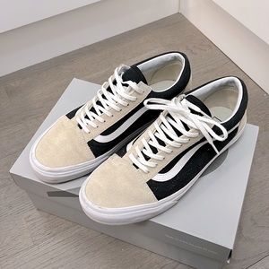 Vans beige/black Old Skool - Men 9 / Women 10.5